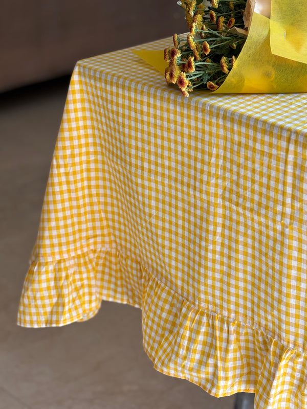 Retro Gingham Table Cover