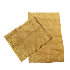 Beige Dining Set With Chantilly Lace